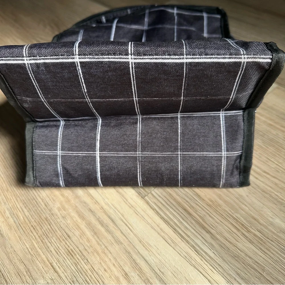 PackIt Black White Plaid Freezable Lunch Bag - Picture 5 of 8